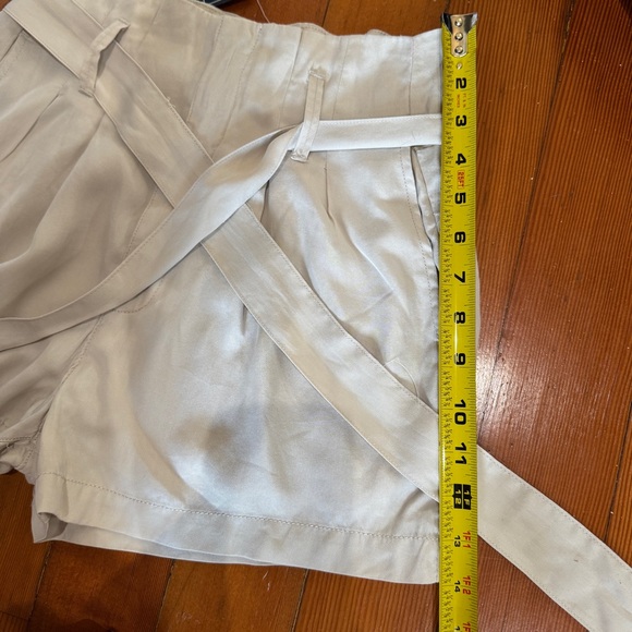 BNWT Abercrombie & Fitch Tan High Waist Shorts w/ Belt Paper bag Dress Shorts XS - Picture 9 of 12
